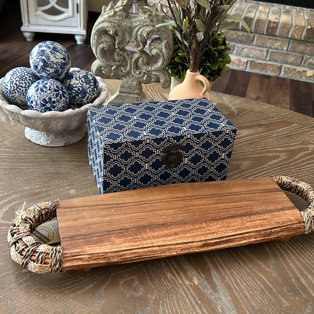 NEW! Natural Wood Serving Tray Footed Wood  Charcuterie Cheese Cutting Board